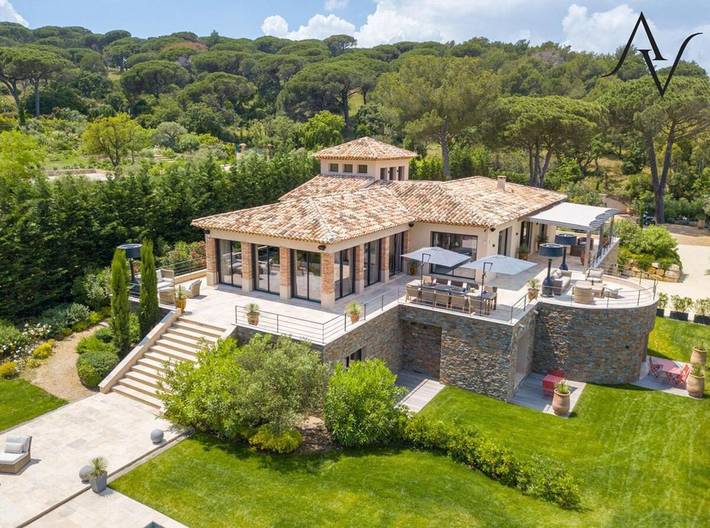 Villa für 16 Personen, mit Ausblick und Balkon sowie Pool in Saint-Tropez - 4