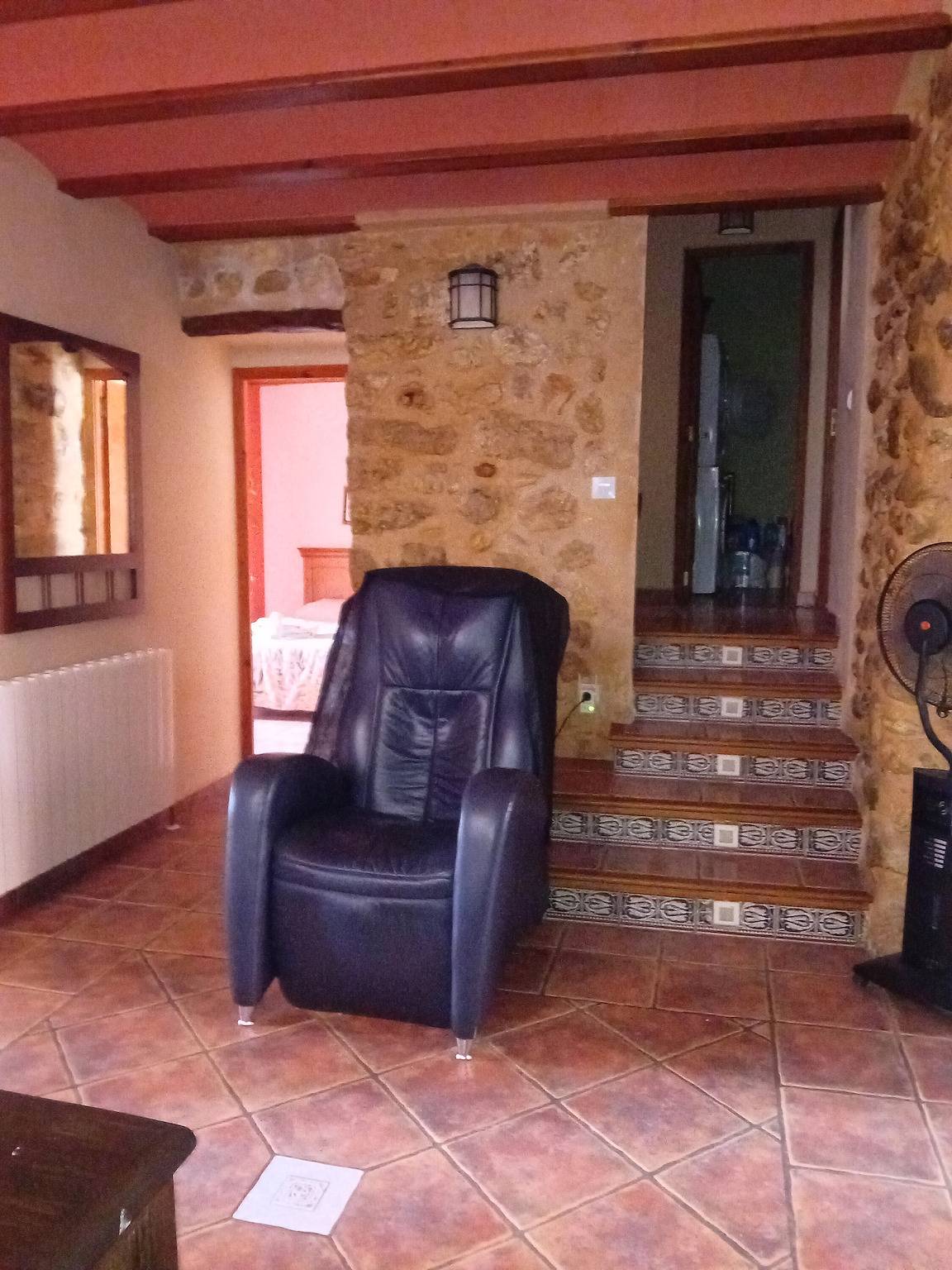 Habitación 'Triple 6' con terraza compartida y Wi-Fi in Vall de Ebo, Interior de Alicante