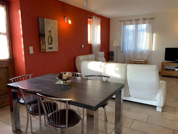 Holiday Home 'Le Genévrier' with Private Terrace and Garden in La Malène, Cévennes