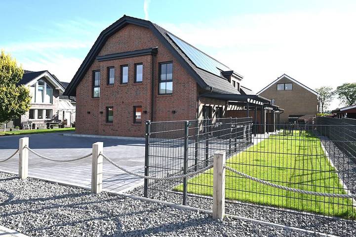 Ferienhaus für 8 Personen, mit Terrasse und Garten sowie Sauna in Carolinensiel - 4