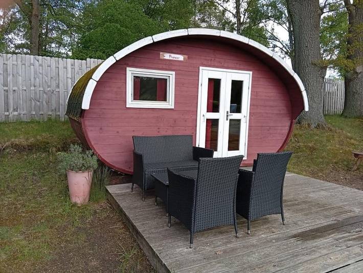 Bungalow für 3 Personen, mit Terrasse und Garten sowie Seeblick und Ausblick in Himmelpfort