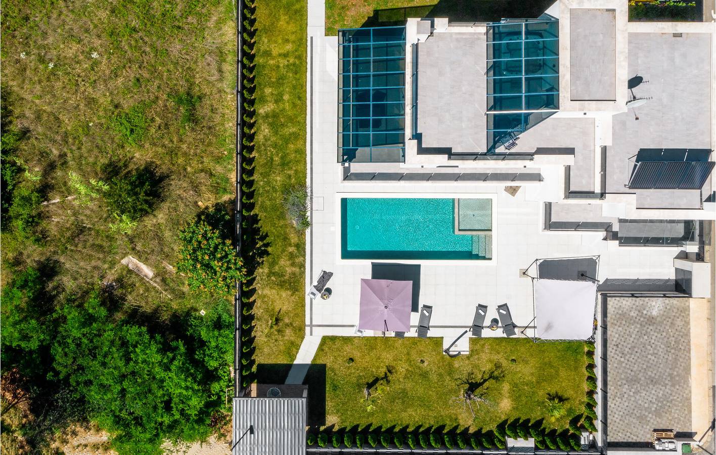 Apartment am Meer mit Pool, Terrasse und WLAN – 2,5 km vom Strand entfernt in Poreč, Grad Poreč