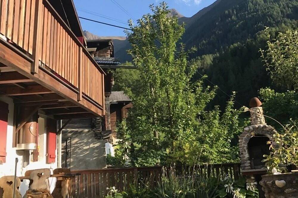 Romantisches Chalet Bijou in den Alpen in Grengiols, Aletsch Arena
