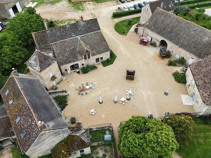 Gîte pour 6 personnes, avec piscine et jardin, animaux acceptés à Rosey
