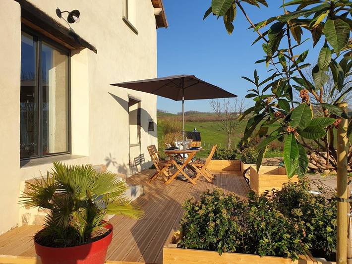 Location de vacances pour 6 personnes, avec jacuzzi ainsi que jardin et sauna dans Lay - 4