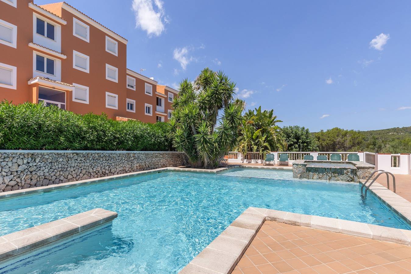Ganze Wohnung, Apartment 'Son Bou Pool and Sea' mit Meerblick, Wlan und Klimaanlage in San Jaime Mediterráneo, Alaior Gemeinde