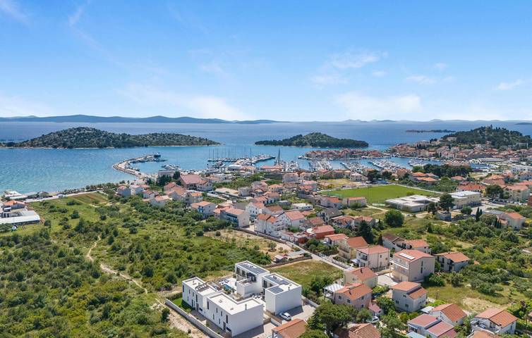 Dom dla 10 osób, z basen, zwierzęta dozwolone w Tribunj