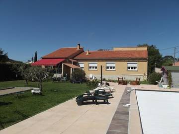 Gîte pour 7 personnes, avec jardin et piscine à Gonfaron