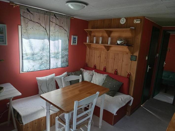 Location de vacances pour 2 personnes, avec Terrasse ainsi que Jardin et Vue à Manteyer - 4