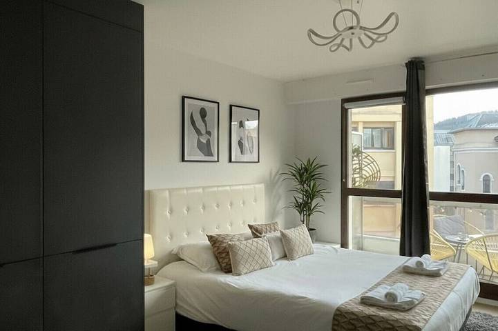 Gîte pour 2 personnes, avec balcon et jardin dans Gare d'Annecy