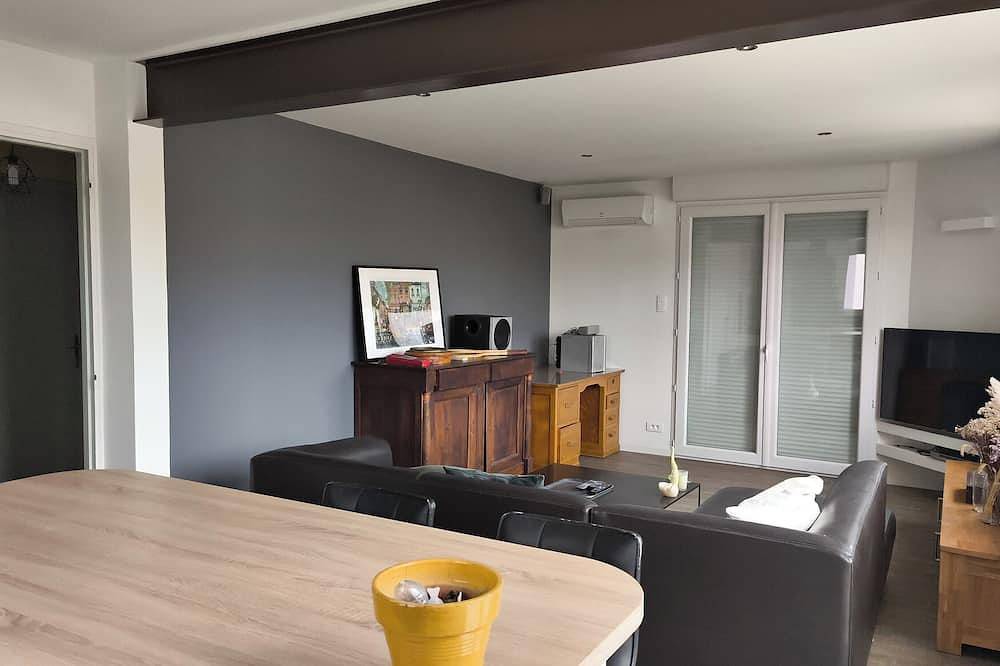 Entire apartment, 2-bedroom apartment Vaucluse in Sorgues, Vaucluse