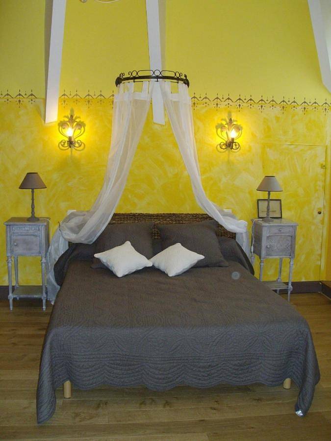 Gîte pour 2 personnes, avec piscine ainsi que terrasse et jardin à Sablonceaux - 2