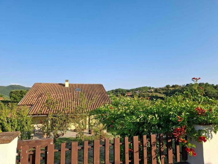 Agriturismo per 3 persone, con Balcone e Terrazza nonché Giardino e Panorama in Terminillo