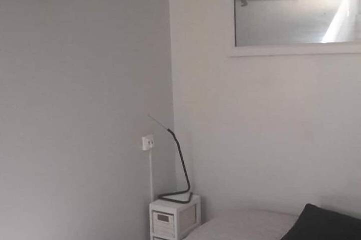 Gîte pour 5 personnes, avec terrasse et jardin dans Plage du Port-Vieux - 4