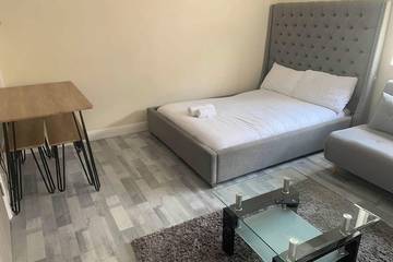 Apartment for 3 People in Luton, Chiltern Hills, Photo 1