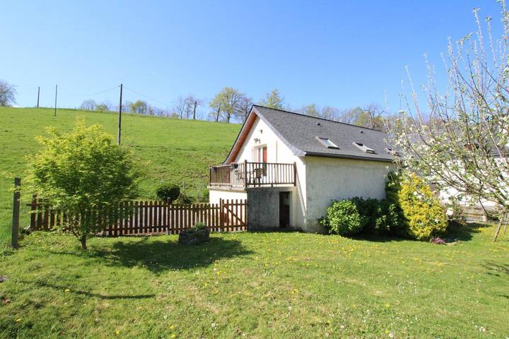 Gîte pour 5 personnes, avec Terrasse et Jardin