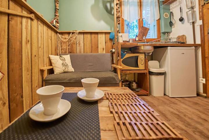 Gîte pour 2 personnes, avec vue ainsi que jardin et terrasse dans Le Mourillon - 2