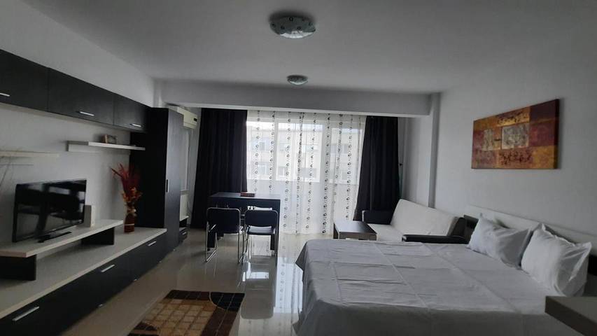 Gîte pour 4 personnes, avec balcon dans Mangalia