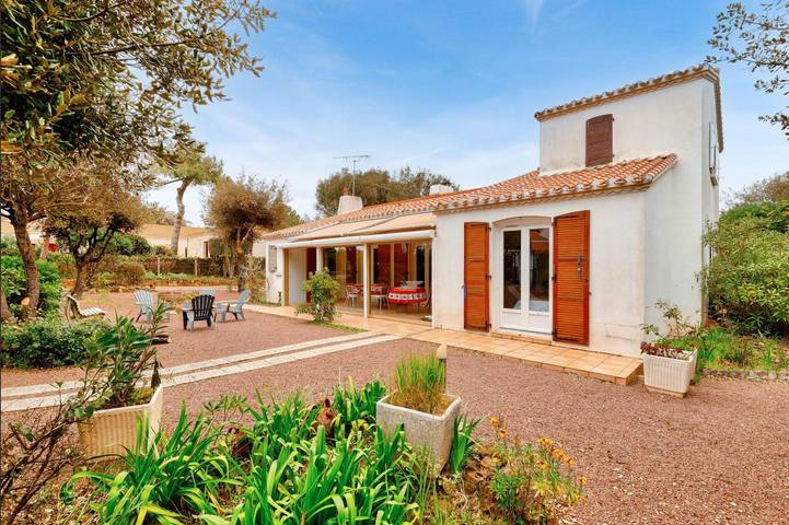 Gîte pour 6 personnes, avec jardin