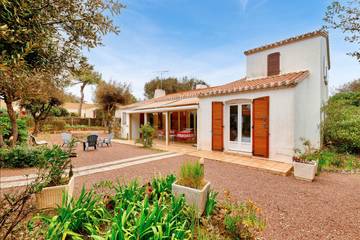 Gîte pour 6 personnes, avec jardin dans Plage de Tanchet