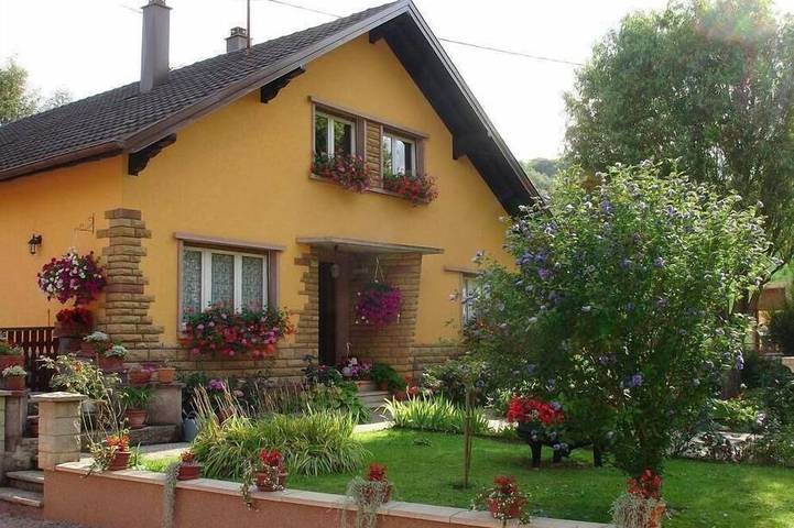 Gîte pour 4 personnes, avec balcon et jardin à Maisonsgoutte