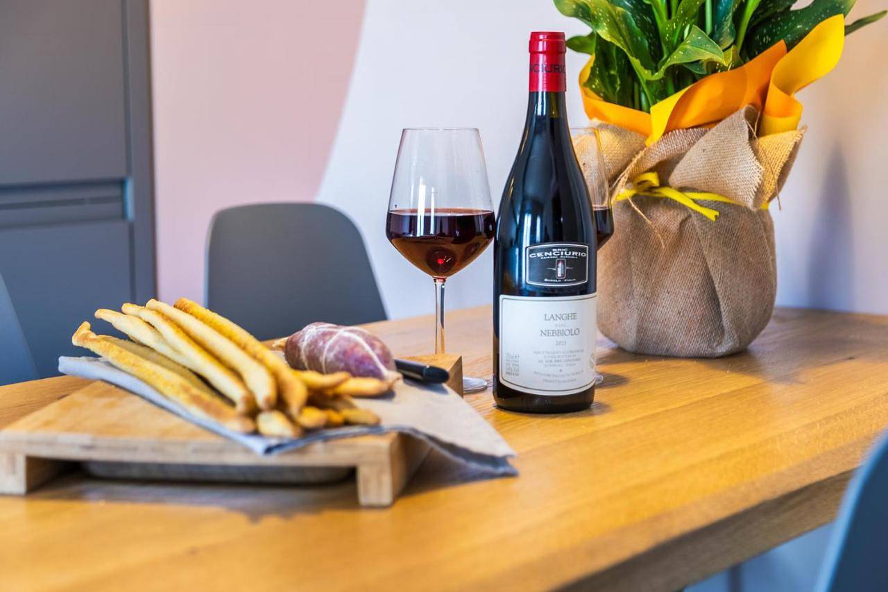 Ganze Wohnung, La Casa Nelle Aie - Appartamento Nebbiolo - Free Wifi e Ac in La Morra, Langhe