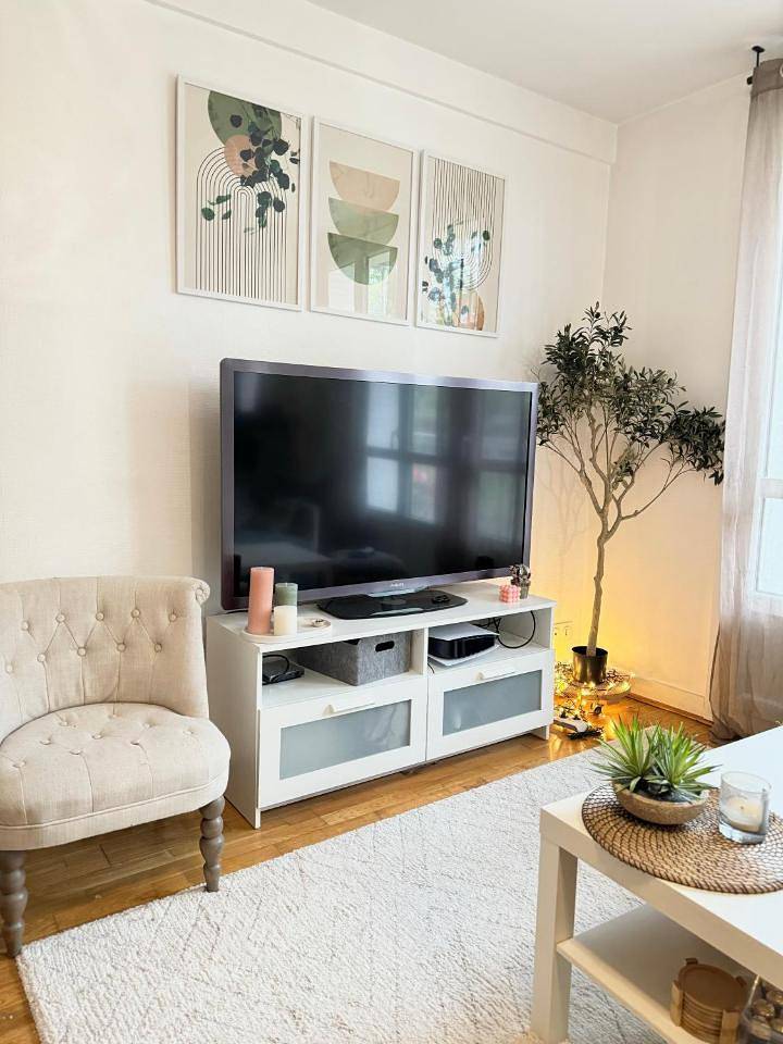 Appartement entier, Two-Bedroom Apartment in Viroflay, Yvelines