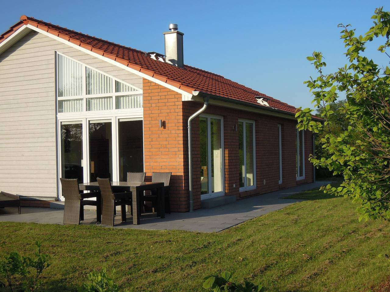 Ferienhaus „Kapitänshaus“ mit Meerblick, privater Terrasse und Wlan in Kosel, Rendsburg-Eckernförde