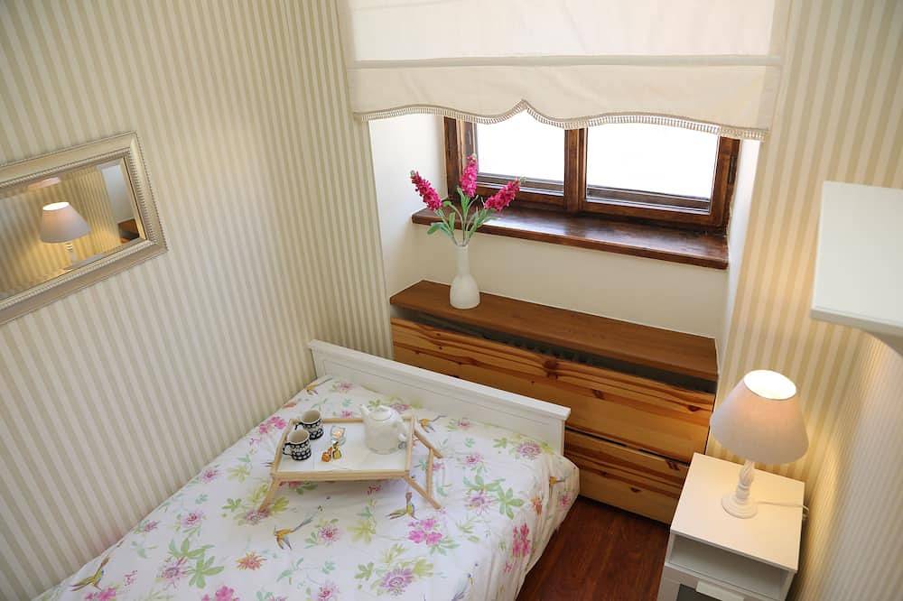 Apartamento entero, Marialoe -Apartamento del antiguo palacio \"Sotto il cigno\" in Varsovia Śródmieście, Varsovia