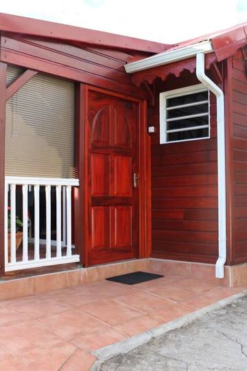 Gîte pour 4 personnes, avec vue et jardin dans La Soufrière