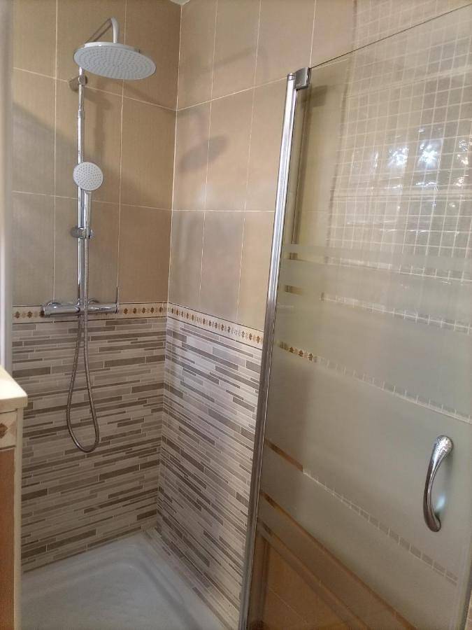 Location de vacances pour 8 personnes, avec jardin ainsi que vue et piscine, animaux acceptés à Puçol - 4