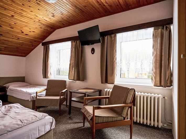 Ferienhaus für 12 Personen, mit Balkon und Garten sowie Sauna in Nordböhmen - 3
