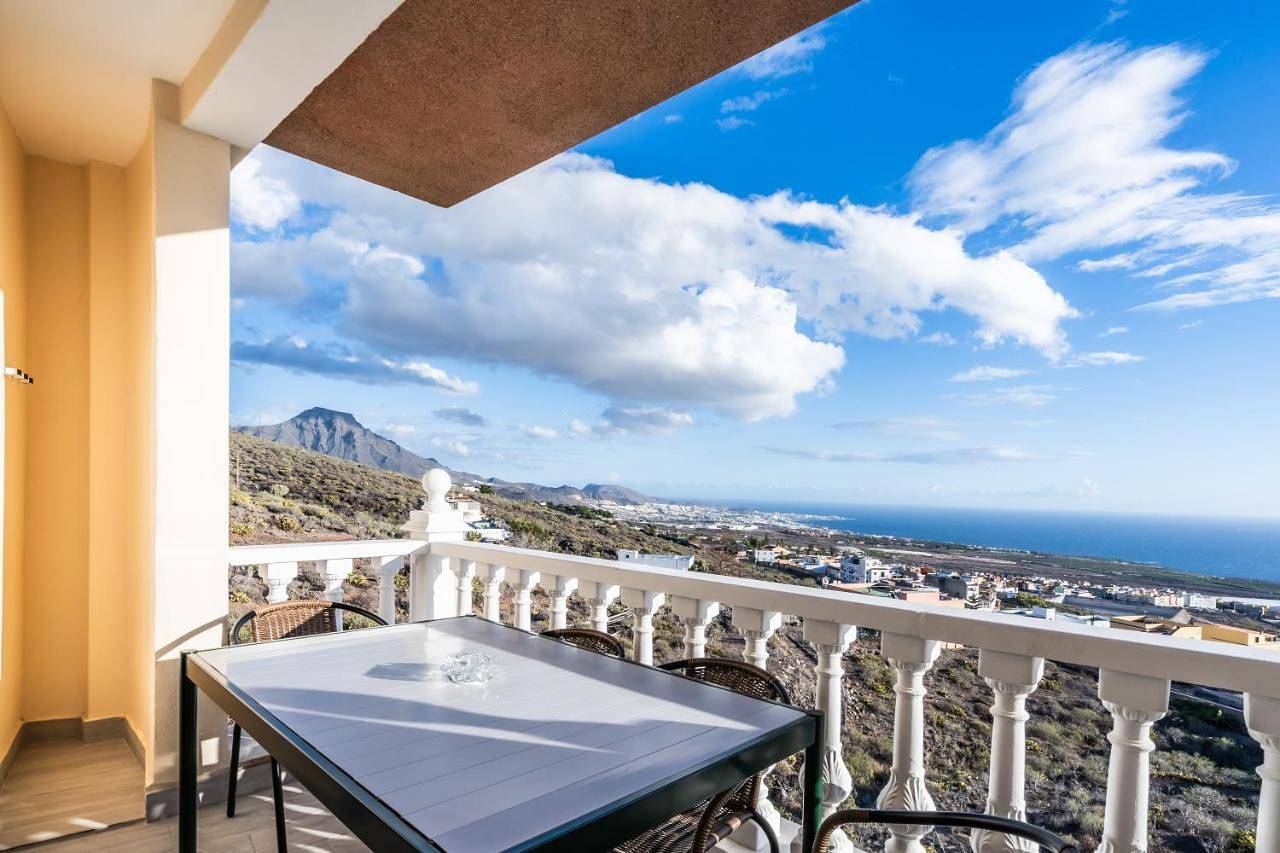 Los Menores Sea View in Barrio Los Menores, Adeje