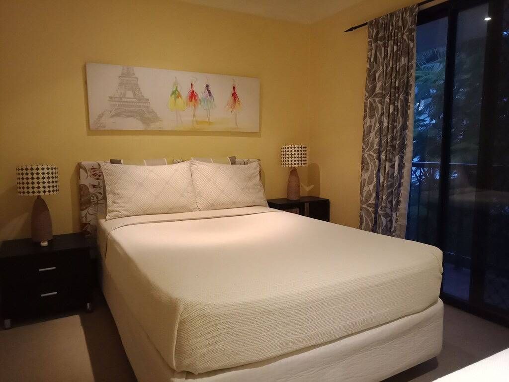 Aquatic Centre Gc Marathon Sea World\nduplex 50 Metres to Beach, Surfers Paradise in Queensland