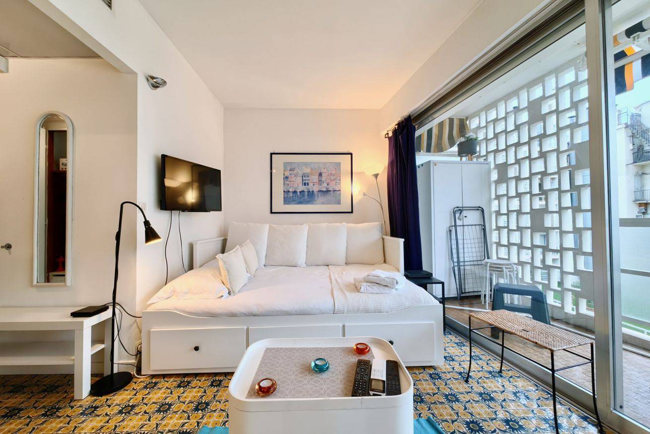 Geheel appartement, Vakantieappartement voor 2 personen met balkon/terras in Nice, Nice en omgeving