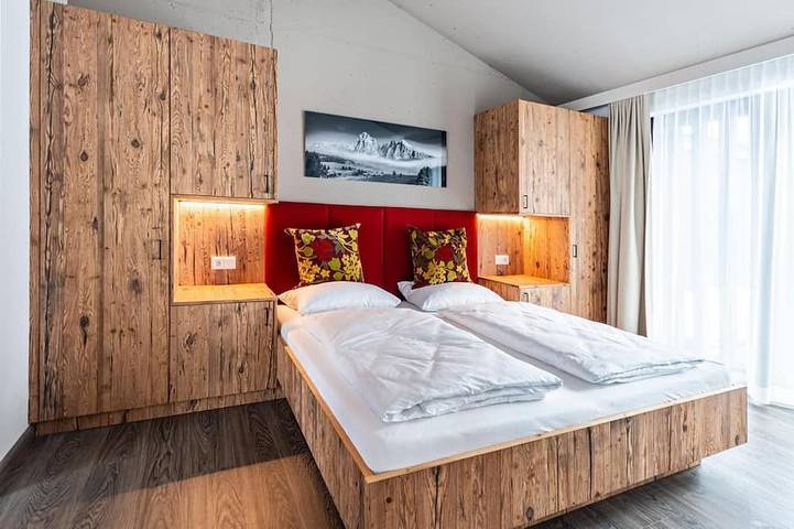 Ferienhaus für 12 Personen, mit Garten und Sauna