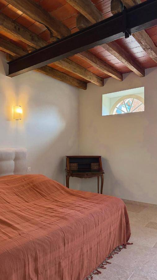 Location de vacances pour 4 personnes, avec terrasse ainsi que vue et jardin, animaux acceptés à Nouans-les-Fontaines - 2