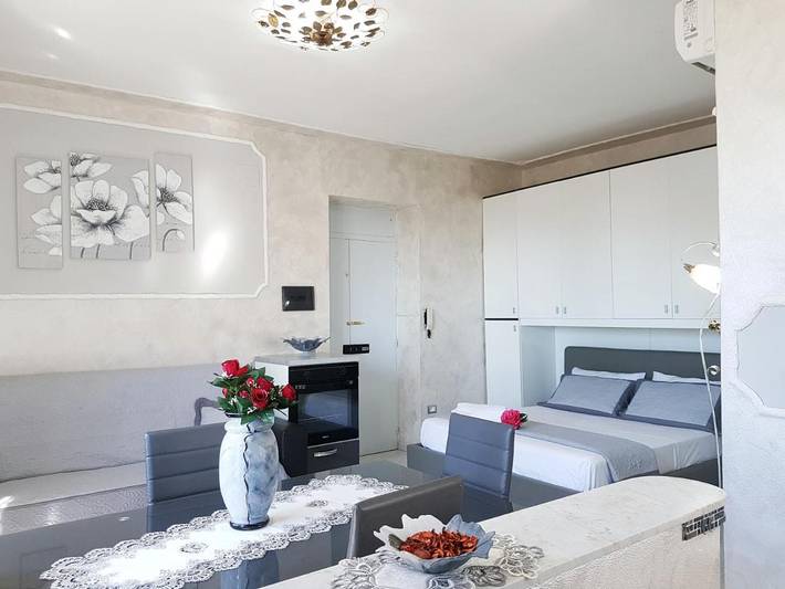 Gîte pour 6 personnes, avec vue et terrasse, animaux acceptés à Tropea - 4