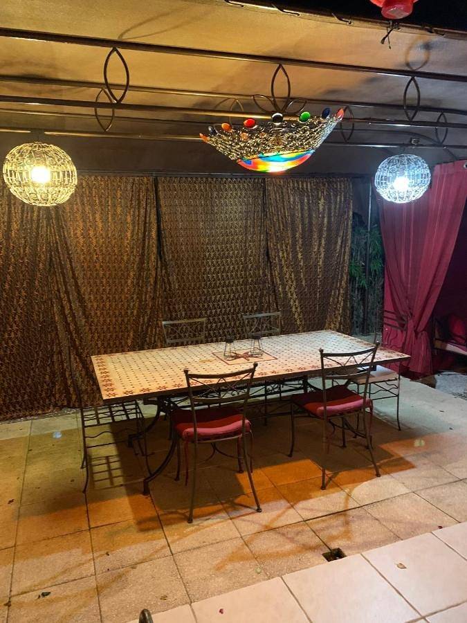 Location de vacances pour 2 personnes, avec jardin et vue, adapté aux familles dans Base Nature François Léotard - 2