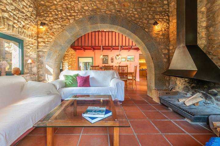 Casa rural para 8 personas, con Terraza y Jardín en Vilaür - 4
