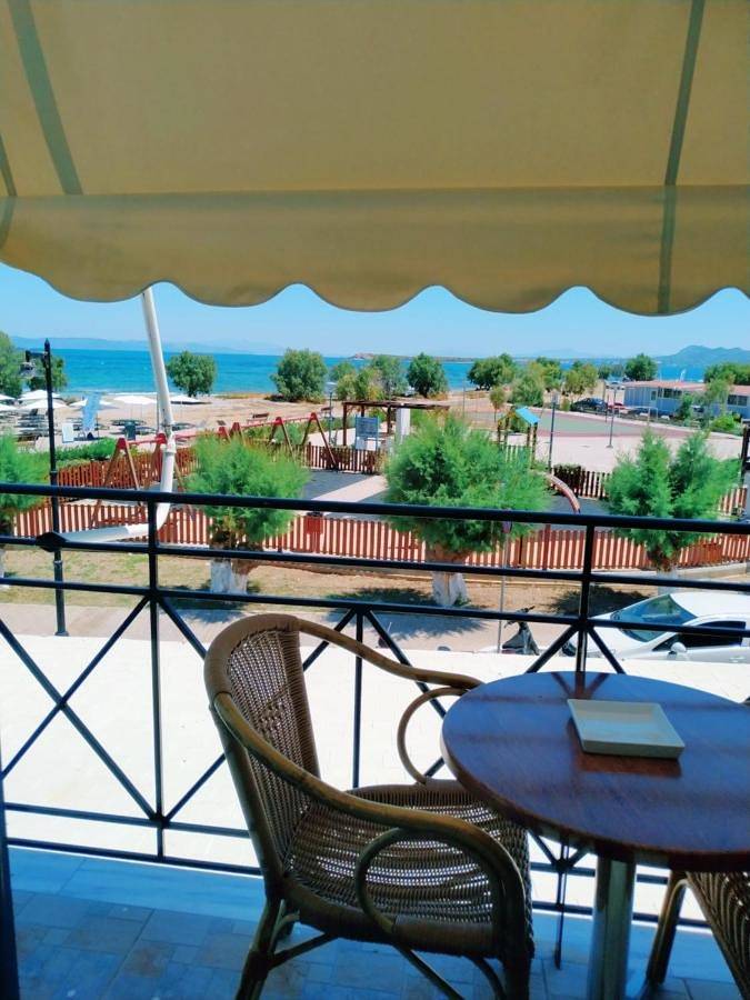 Chambre d’hôte pour 3 personnes, avec vue et balcon dans Égine - 4