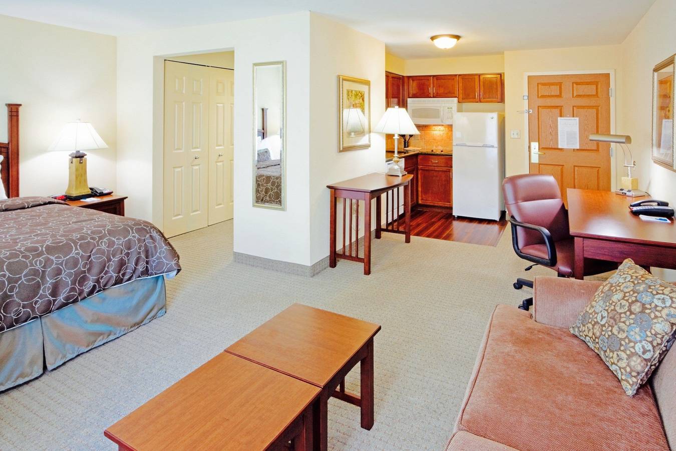 Apartamento entero, Staybridge Suites Quantico - Stafford in Aquia Harbour, Northern Virginia