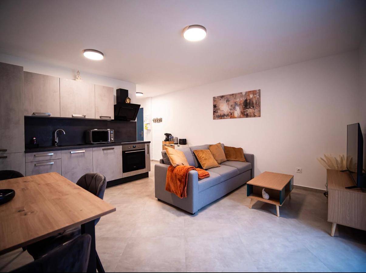 Appartement entier, Three-Bedroom Apartment in Yutz, Moselle