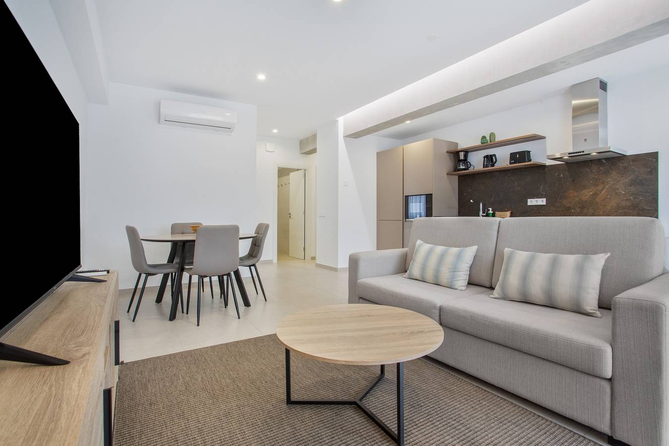 Apartamento entero, Apartamento Vacacional 'Obsidian Ático Tajinaste City' con Vistas al Mar, Wi-Fi y Aire Acondicionado in Centro-Ifara, Santa Cruz de Tenerife