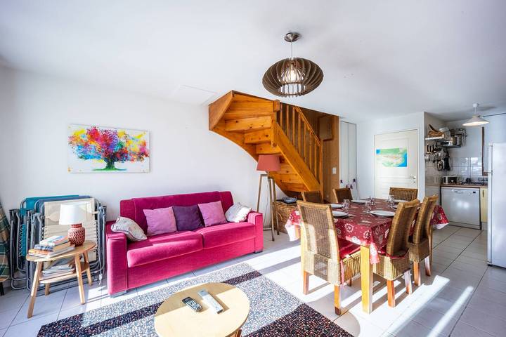 Gîte pour 8 personnes, avec jardin et terrasse à Génos - 4