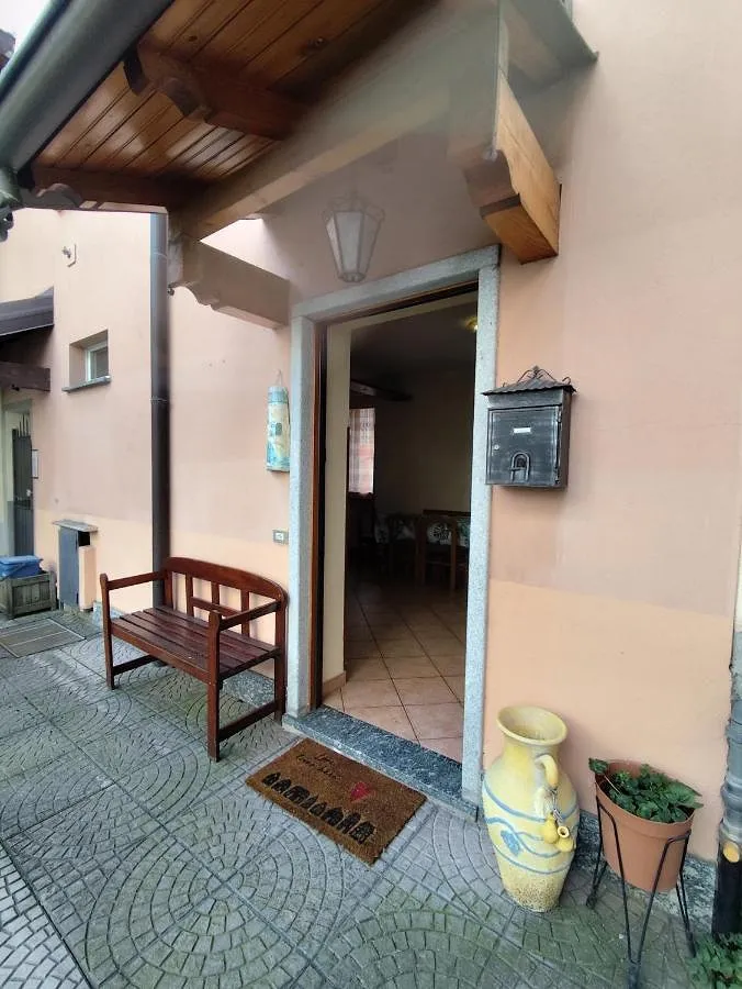 Appartamento vacanze per 6 persone, con giardino e panorama nonché balcone - 1