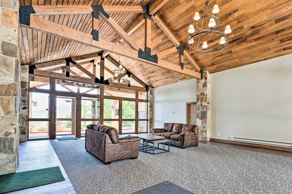 Ganze Wohnung, Neu! Condo w / Kamin + Balkon, 6 Mi zum Powder Ski in Eden (UT), Uinta Wasatch Cache National Forest