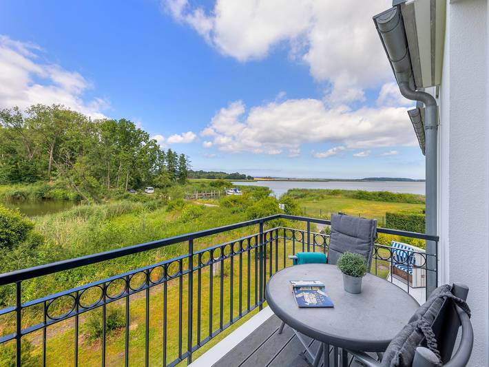 Apartamento entero, Residenz am Balmer See, Whg. 53 mit Seeblick, Sauna & WLAN in Balm, Benz (desambiguación)