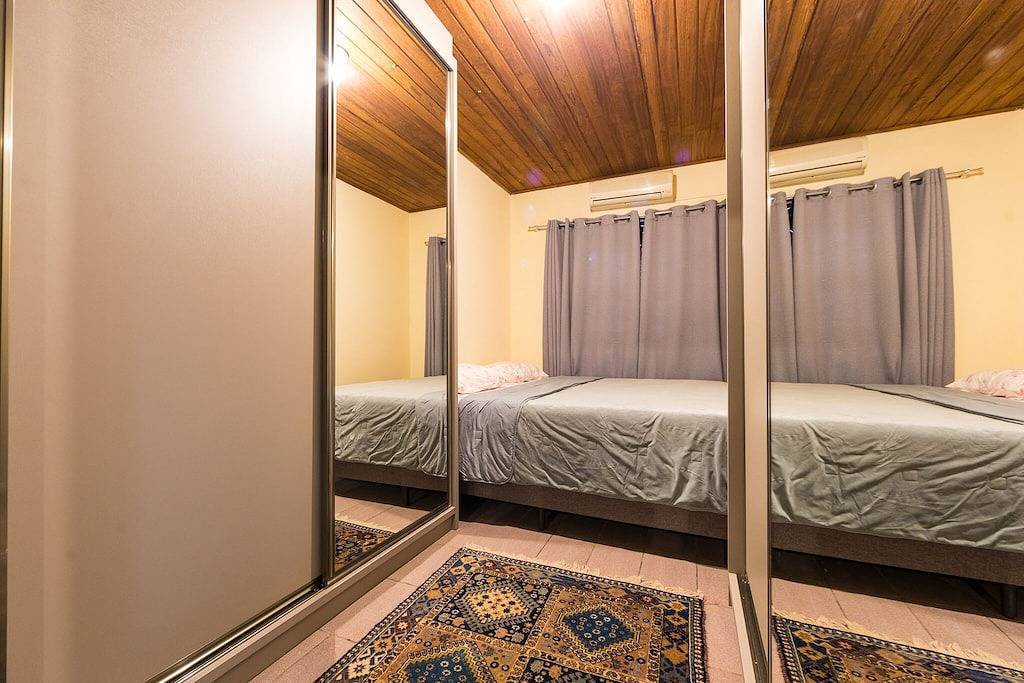 Paraiso Ribeirão da Ilha Legitimo pé na Areia in Ribeirão da Ilha, Florianópolis