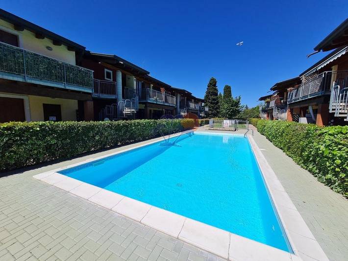 Appartement de vacances pour 5 personnes, avec Balcon ainsi que Terrasse et Piscine dans Gardaland Park